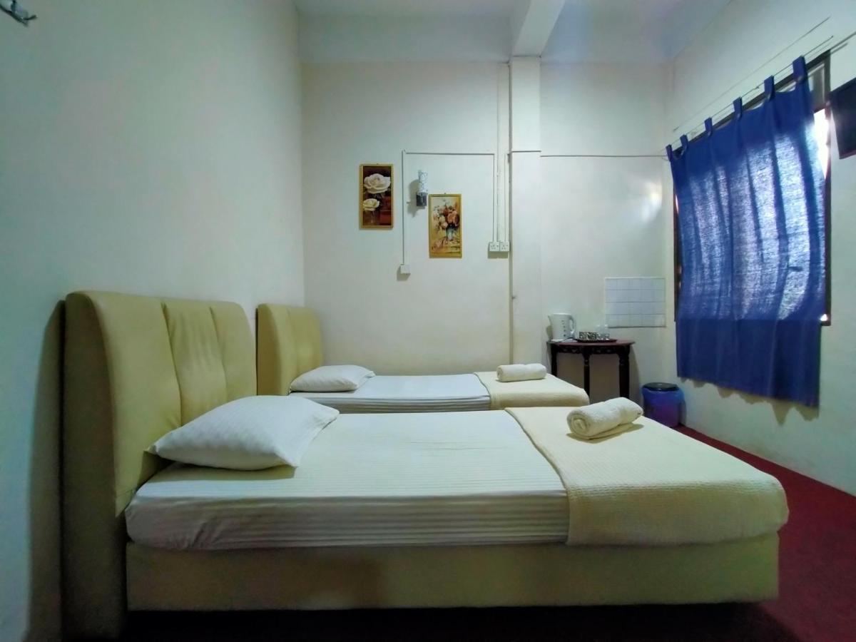Spot On 89994 Rz Gold Hotel Kuala Kerai Luaran gambar