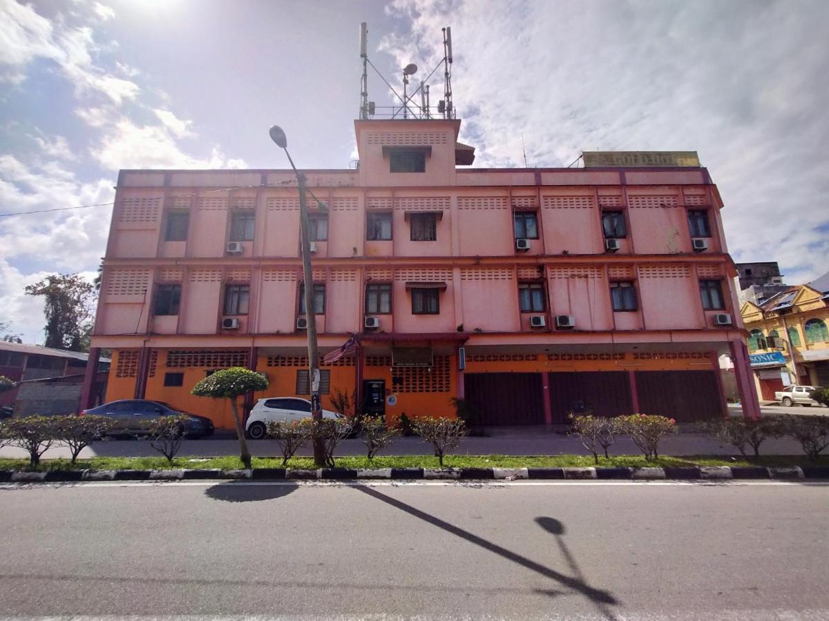 Spot On 89994 Rz Gold Hotel Kuala Kerai Luaran gambar