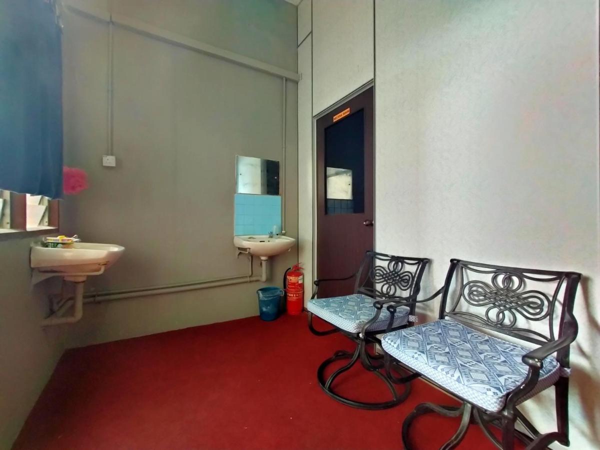 Spot On 89994 Rz Gold Hotel Kuala Kerai Luaran gambar